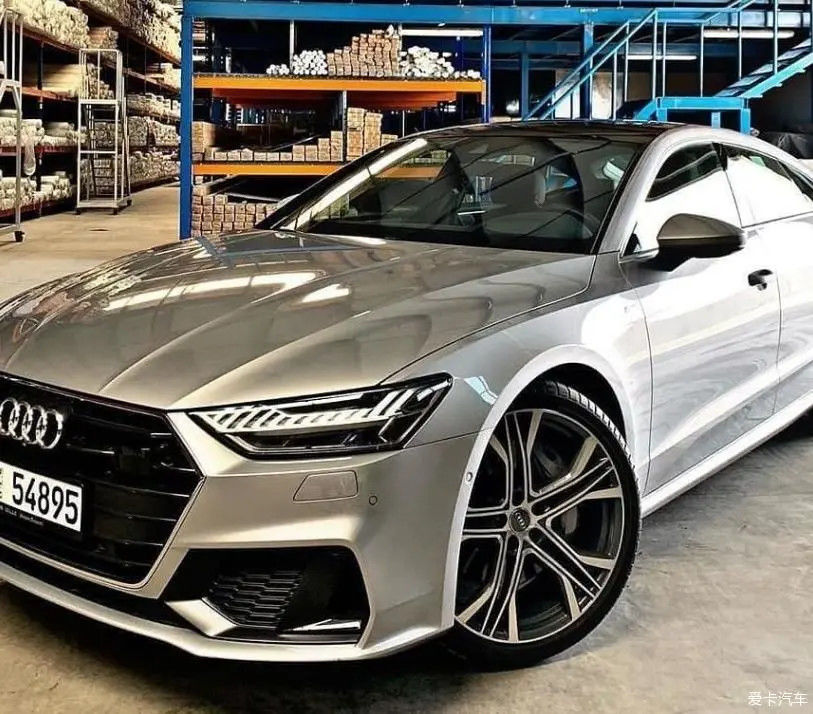 Audi LX7W Helder zilver Auto Verf Kleur Langdurig En Makkelijk Onderhoudbaar